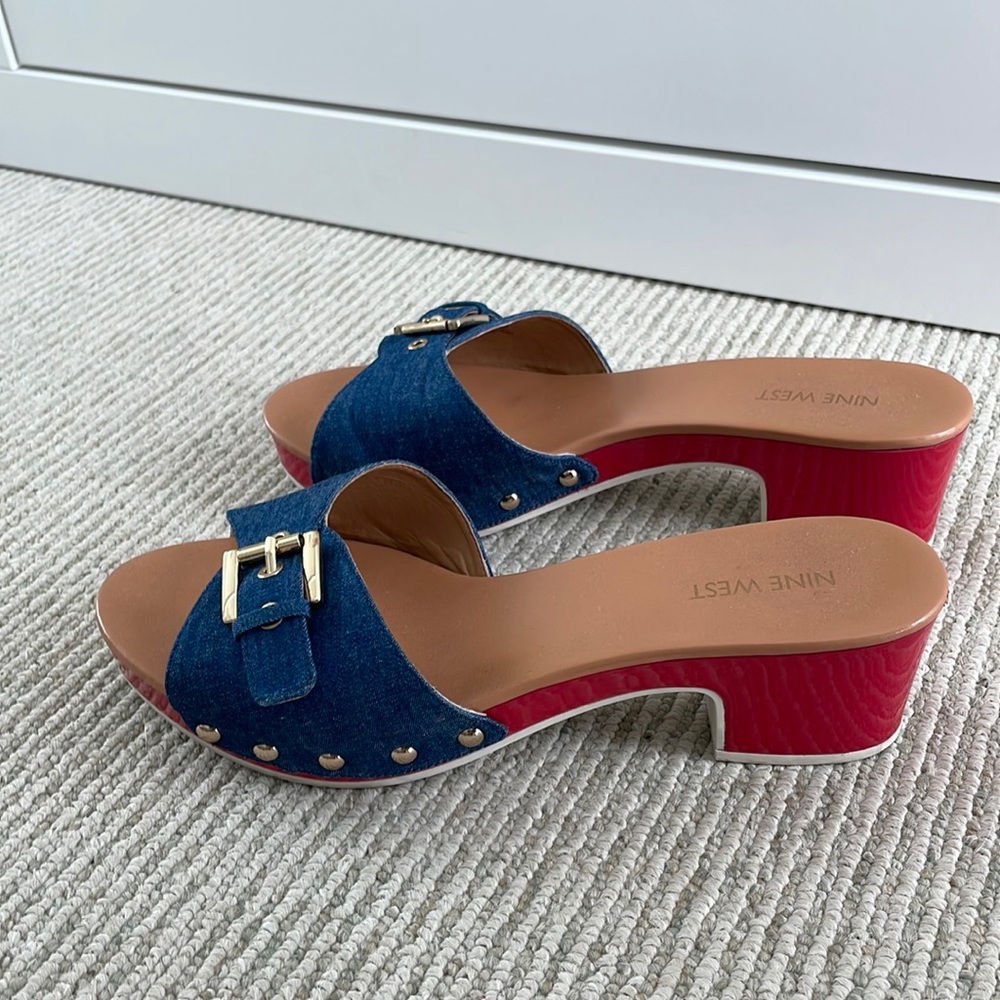 Stylish Nine West slip on shoes/sandals